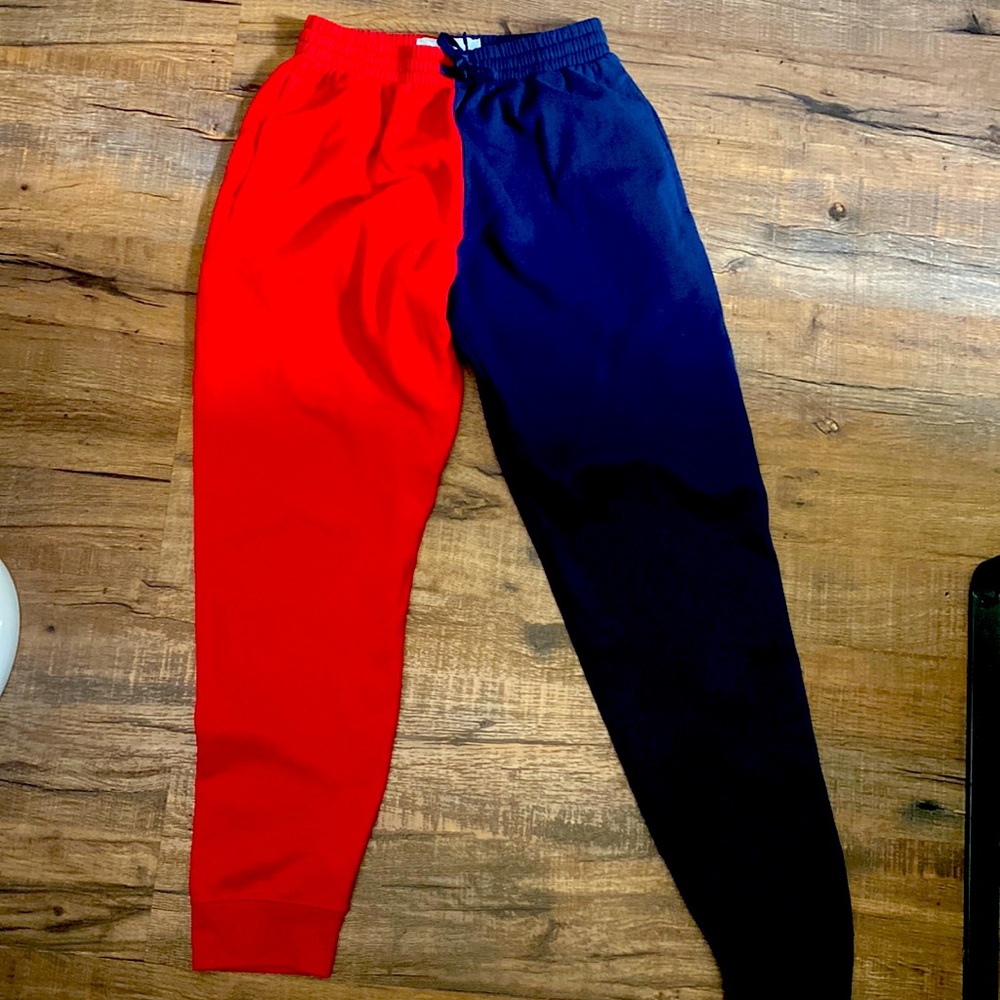 Fruit of the loom x Cedric Charlier . Size M